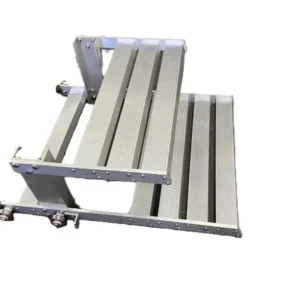 Crash Bar Pull out Step